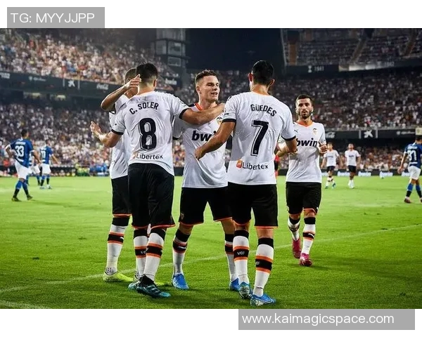 巴伦西亚足球明星盘点及其在球队历史上的重要贡献