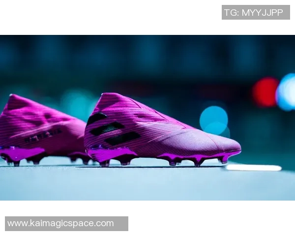 足球明星专属足球鞋揭晓落场球鞋的魅力与科技创新之旅 足球明星专属足球鞋揭晓落场球鞋的魅力与科技创新之旅